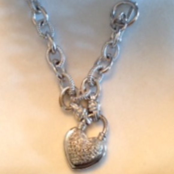 SILVER HEART CHARM BRACLET - Picture 2 of 5